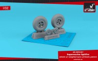 AR AW32407   Supermarine Spitfire wheels w/ weighted tyres of block pattern & 4-spoke hubs (1/32) (thumb81012)